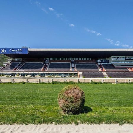 B&B Chuchle Arena Praha エクステリア 写真